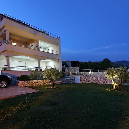 Apartments Villa Residenca Novi Vinodolski Quarto foto